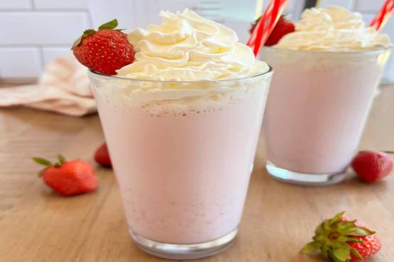 Strawberry ice cream shake
