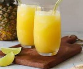 Crushed Ice Pineapple Juice