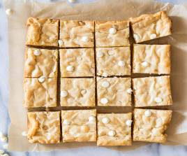 White Chocolate Sauce Brownies